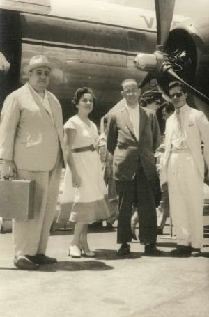 Josepha viaja a Belo Horizonte a trabalho com os chefes Comendador Bahor, Emilio Vital (Um dos donos) e Rubens (representante em BH)